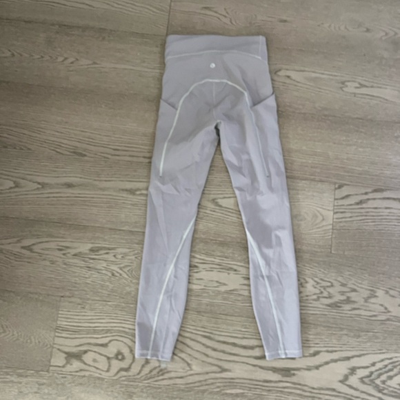 Like New | Lululemon Power Thru High-Rise Crop Leggings Pants | Size 4 - Picture 4 of 8